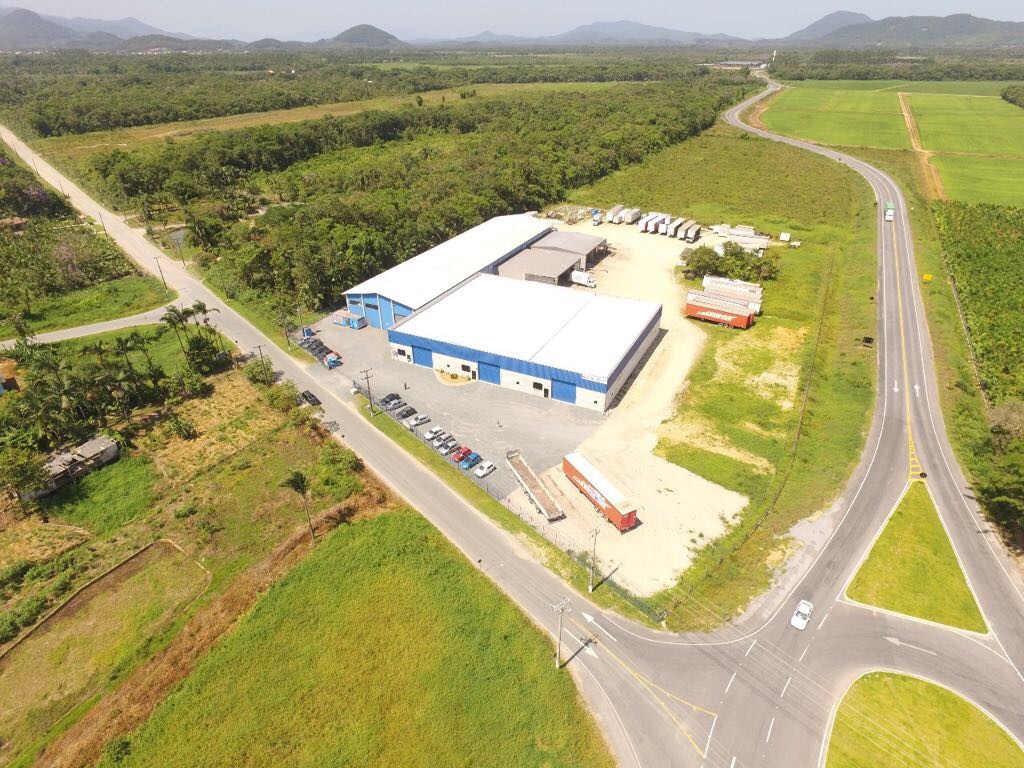 Empresa está instalada em área que soma 48 mil m2, com espaço coberto de mais de 3 mil m2.